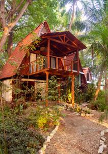 Hotel Celaje, Cabuya