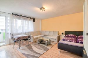 Апартамент Comfortable Homly Apartment Офенбах Германия
