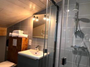 Hotels HOSTELLERIE DES BICHONNIERES : photos des chambres