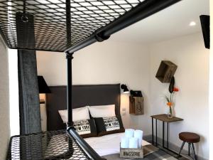 Hotels HOSTELLERIE DES BICHONNIERES : Petite Chambre Double - Non remboursable