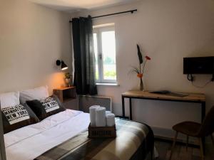 Hotels HOSTELLERIE DES BICHONNIERES : Petite Chambre Double