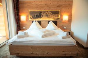 Double Room with Balcony room in Hotel Chalet Dolomites
