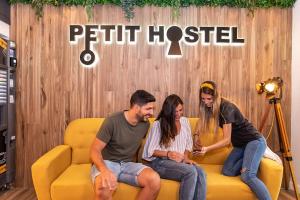 Petit Hostel La Latina