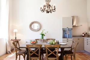 Hotels Chateau Les Carrasses : photos des chambres