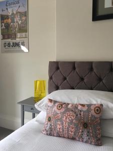 Double or Twin Room room in Avenue House