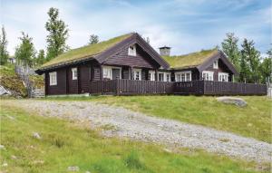 Stunning home in Gålå w/ Sauna, WiFi and 3 Bedrooms