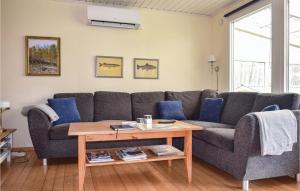 3 Bedroom Beautiful Home In Ljungby