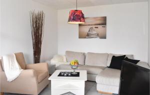 3 Bedroom Nice Home In Borrby