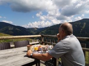 Le Mègevan chalet dAlpage à 1550m