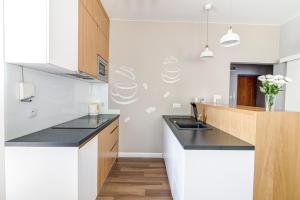 Rodzinny Słoneczny Apartament przy Deptaku