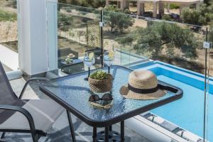 Trapezaki Villa Sleeps 6 Pool Air Con Kefalloniá Greece