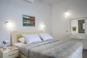 Trapezaki Villa Sleeps 6 Pool Air Con Kefalloniá Greece