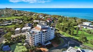 Beachside Resort Kawana Waters - Buddina