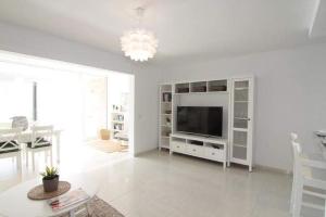 Ground floor apartment suite with private garden, Los Charcos