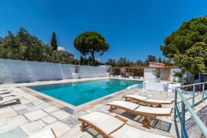 Dream property pool, jacuzzi and sea Skiathos Greece