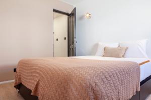 Cascais FishingBeach House - Modern Entire House