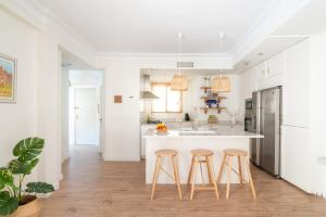 UNIQUE HOMES LAS SETAS, PLAZA DE SAN PEDRO 6 Pax