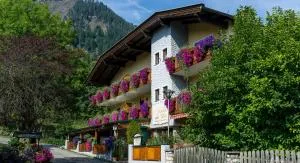Pension Appartements Kirchenwirt - Bach