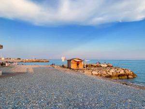 Appartements Front beach Luxury near Nice airport : photos des chambres