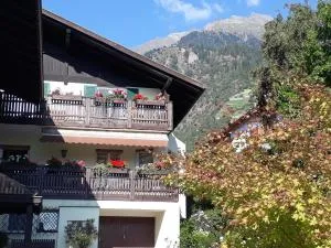 GRETL - Residence - بارشينيس