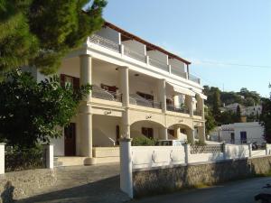 2 stern hotel Oasis Hotel Masouri Griechenland