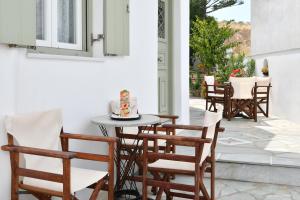 Hara Studios and Apartments Paros Greece