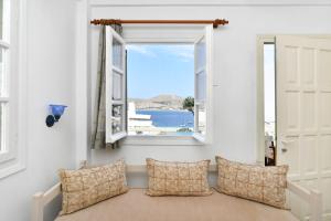 Hara Studios and Apartments Paros Greece