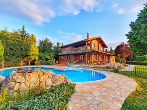 Luxury Wooden Villa with Pool, The Nest Corfu Greece