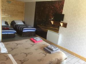 B&B / Chambres d'hotes Les Roses Des Bois : photos des chambres