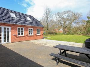 10 person holiday home in Fur-By Traum