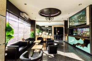 Lovina Inn - Nagoya Batam