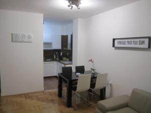 River View Nis - 65 square meters Designer Apartment in heart of city Park for free