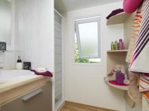 Campings Camping Le Mediterranee Argeles - Domaine pietonnier : photos des chambres