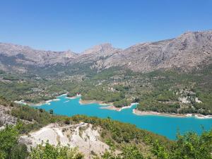Residential jardín del pintor - la casa amarilla