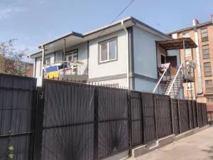 Отель "Swallow House" - Belozërʼye