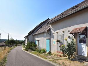 Maisons de vacances Peaceful Holiday Home in Vignol with Heated Swimming Pool : photos des chambres