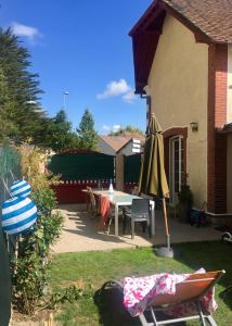 kerwatt - Grande et belle maison de ville avec jardin, proche centre et mer