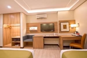 Crown Regency Hotel Makati