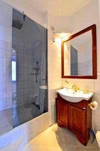 Romantic Rooms Gena