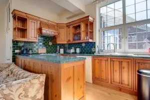 Carnegie Library: Shakespeare Apartment 3 Bedroom - Conisbrough