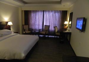 Keshav Clarks Inn Gadag