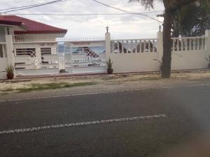LUNA OSLOB TRAVELLERS INN - Beach Front