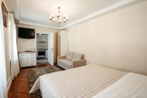 Green House Podul Minciunilor