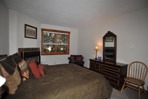 Lances West 6
