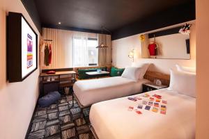 437 Hackney Rd, London E2 8PP, UK