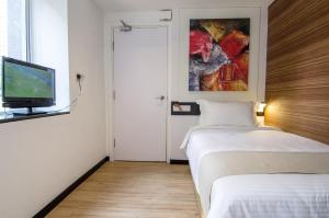 Standard Single Room with Window  room in 12fly Hotel