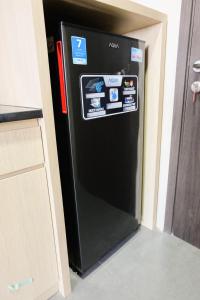 Brand New and Comfy Studio Bintaro Icon Apartment By Travelio