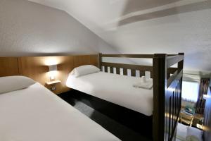 Hotels B&B HOTEL La Rochelle Angoulins : photos des chambres