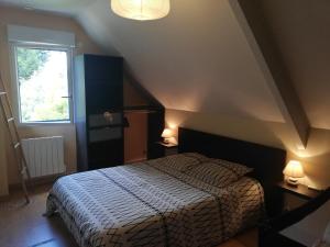 Maisons de vacances Maison avec piscine et sauna a Vire : photos des chambres