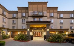 Larkspur Landing Sunnyvale-An All-Suite Hotel in San Jose